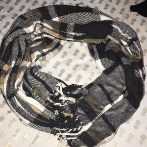 Plaid scarf